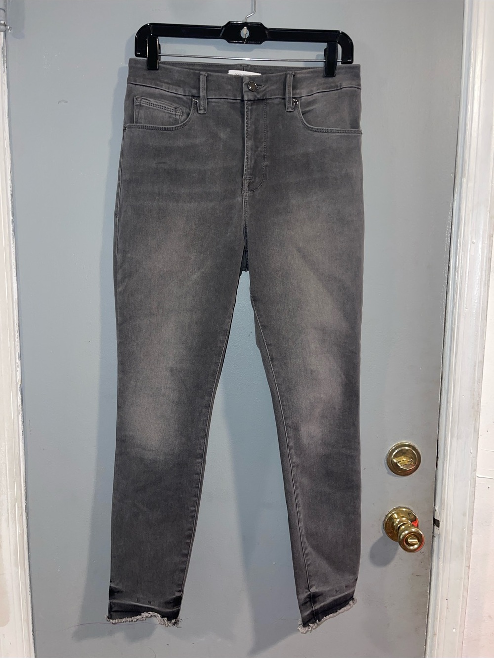 Good American Good Legs Raw Hem Crop Skinny Jeans Women's 8/29 Black Denim Pants